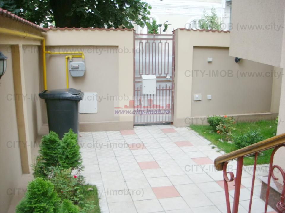 Inchiriere partiala in Vila zona Ferdinand Bucuresti - Poză 33