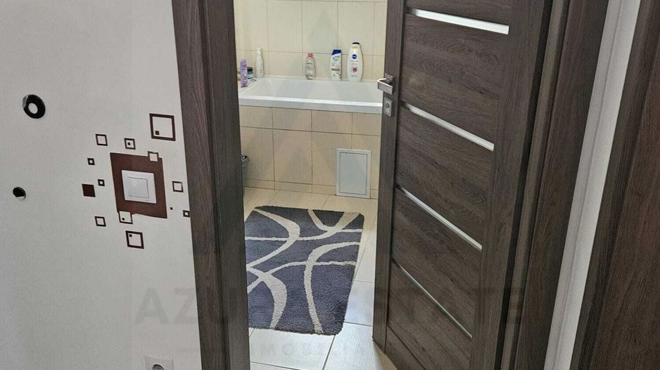 Apartament 3 camere baie cu geam parcare privata si lift pe Dna Stanca - Poză 7