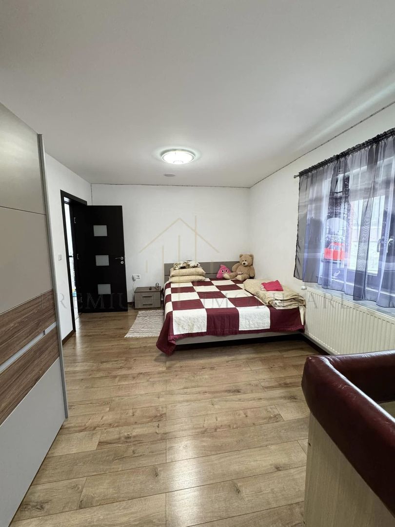 Vila de Lux la 13 km de Onesti - Poză 33