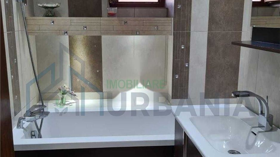 Apartament 3 camere de vanzare Podu Ros - Poză 8