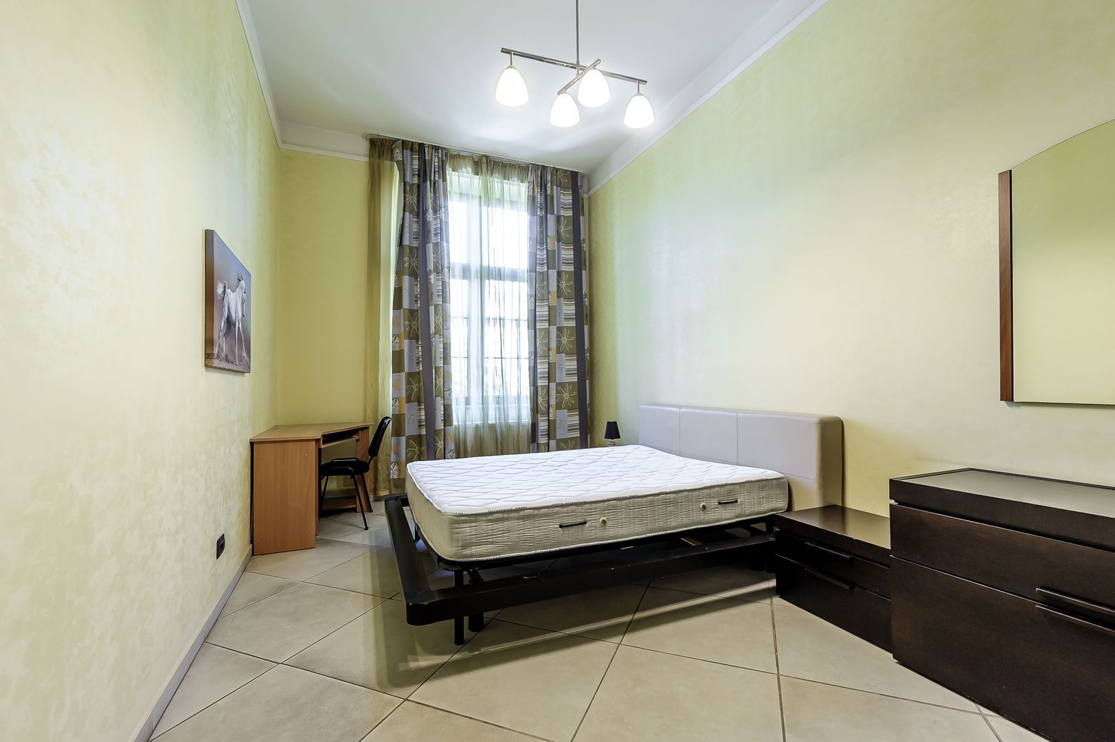 Apartament de vis, b-dul Revolutiei nr 83, Etajul 1. - Poză 6
