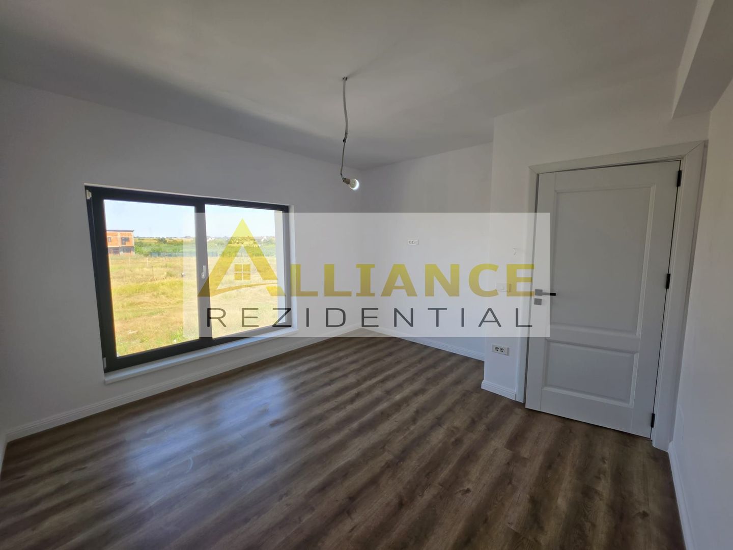 Vila 4 Camere | Curte amenajata - Poză 15