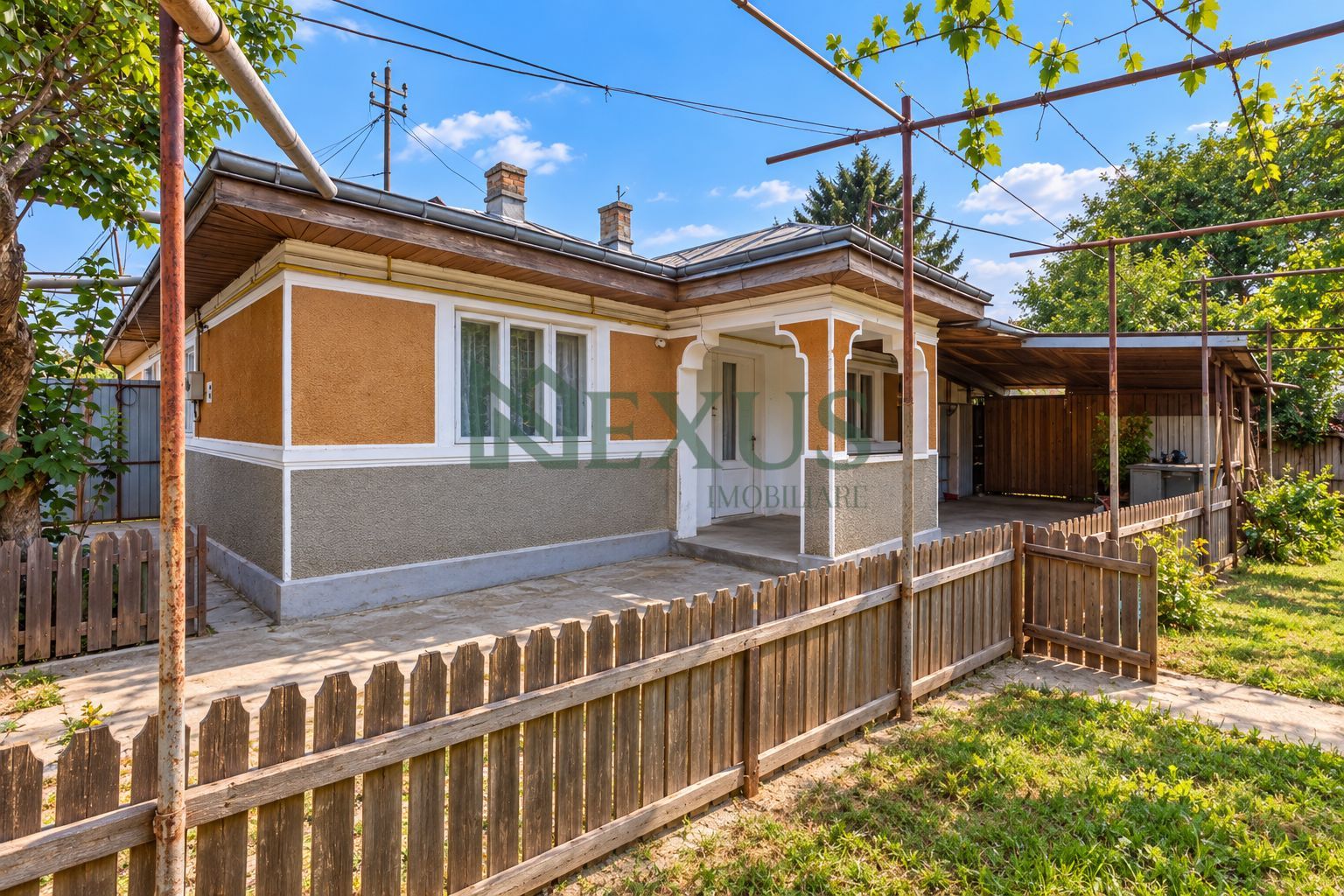 Casă de vânzare în Bacău, Cartierul CFR, Teren 1.000mp Str. Militari - Poză 1