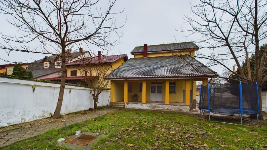 Casă situată Central în Dumbrăvița - Poză 28