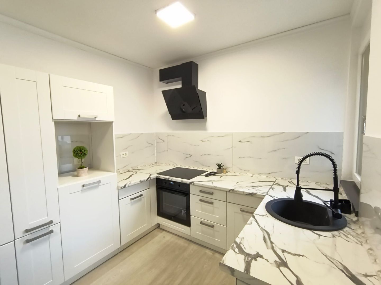 Chirie, 2 camere, West Residence. 430 E/lună (neg). Comision 0 - Poză 8