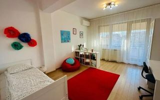 Apartament Otopeni Central 4 camere  deosebit - Poză 5