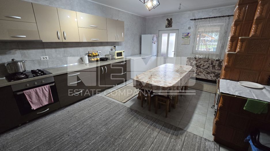 Casă spațioasă | Rădăuți - Poză 2