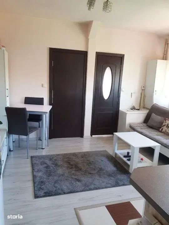 Apartament 3 cam zona Aradului mansarda. - Poză 2