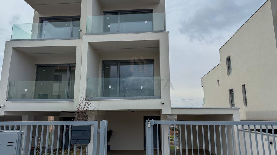 Casa tip duplex cu panorama deosebita! - Poză 1