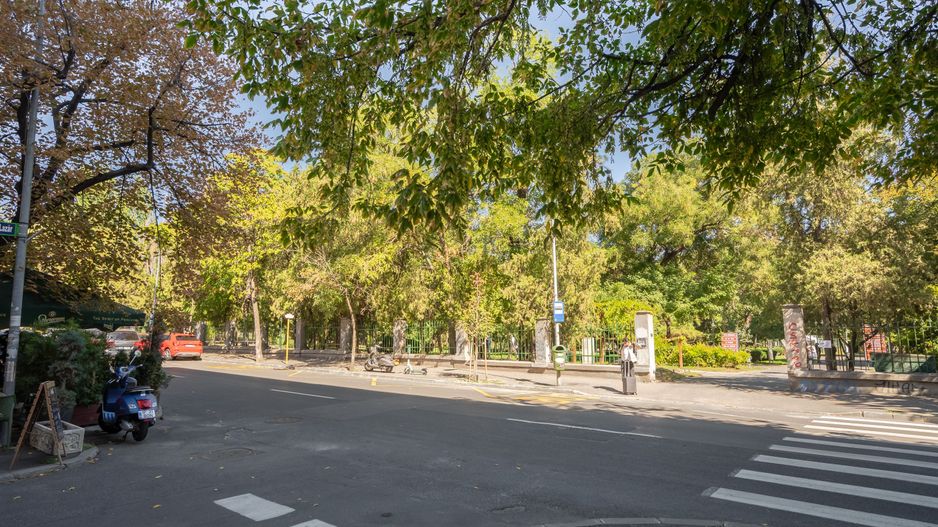COMISION 0% - Garsoniera cu vedere spre Parcul Cismigiu - bloc Diham ( MAI) - Poză 15