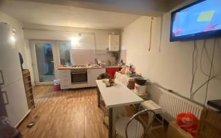 casa cu 2 apartamente Ianova 120mp centrala amenajata - Poză 18