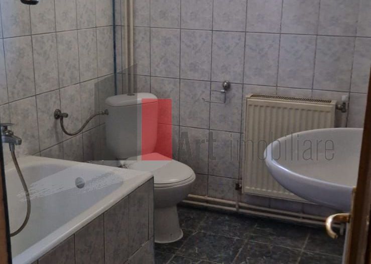 CASA DE VANZARE IN BUSTENI- POIANA TAPULUI - Poză 18