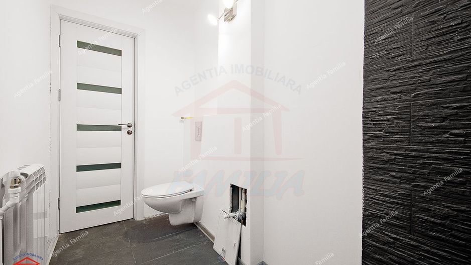 Vanzare spatiu comercial in Galati, str Gheroghe Doja, renovat - Poză 11