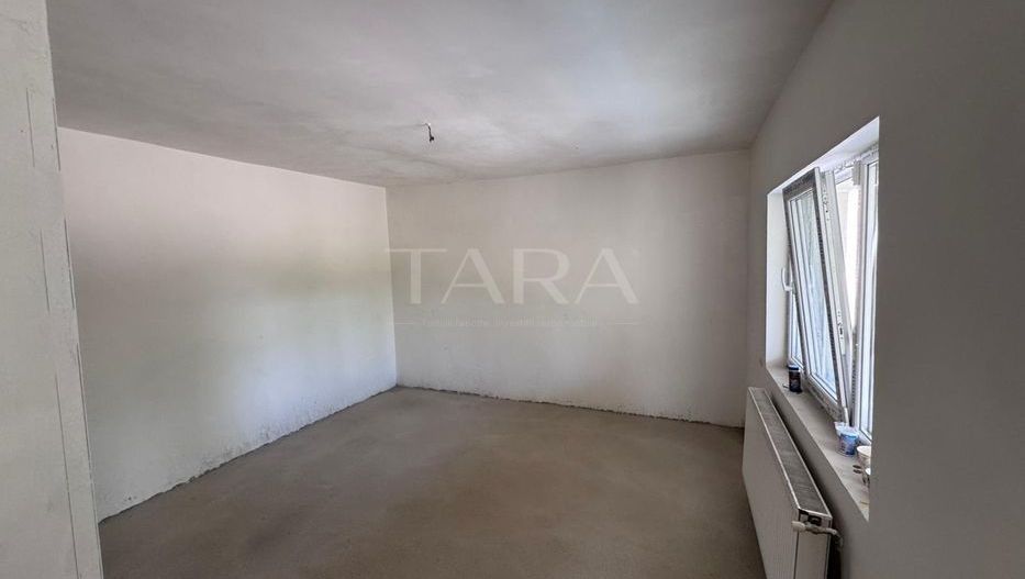 Casă  de vânzare în Someseni - Poză 1