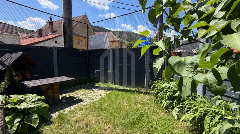 Casă de vânzare în centrul Rășinariului - COMISION 0% - Poză 9