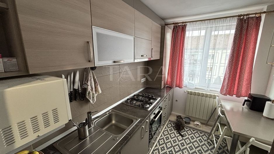 Apartament 3 camere în Grigorescu – zonă liniștită, complet mobilat - Poză 6