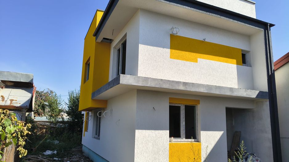 vila ind.5cam,3bai/centruPopesti Leordeni-str.Erou Pantazica Gabr - Poză 2