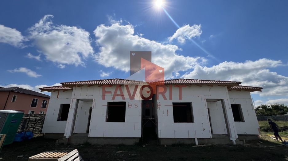 Duplex pe parter | 4 Camere | 2 Bai | Posibilitate mansardare | Giroc - Poză 1