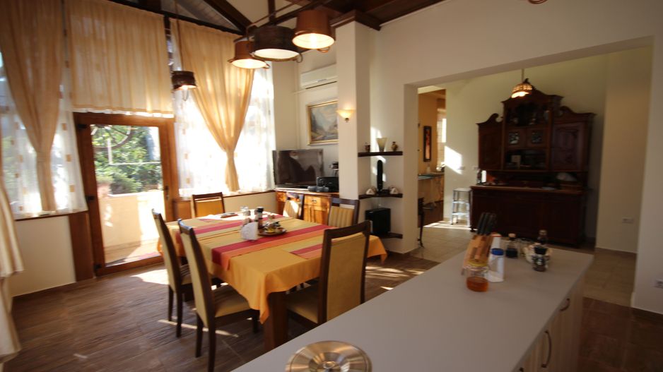 Vila frumoasa de vanzare in zona Balcescu! - Poză 20