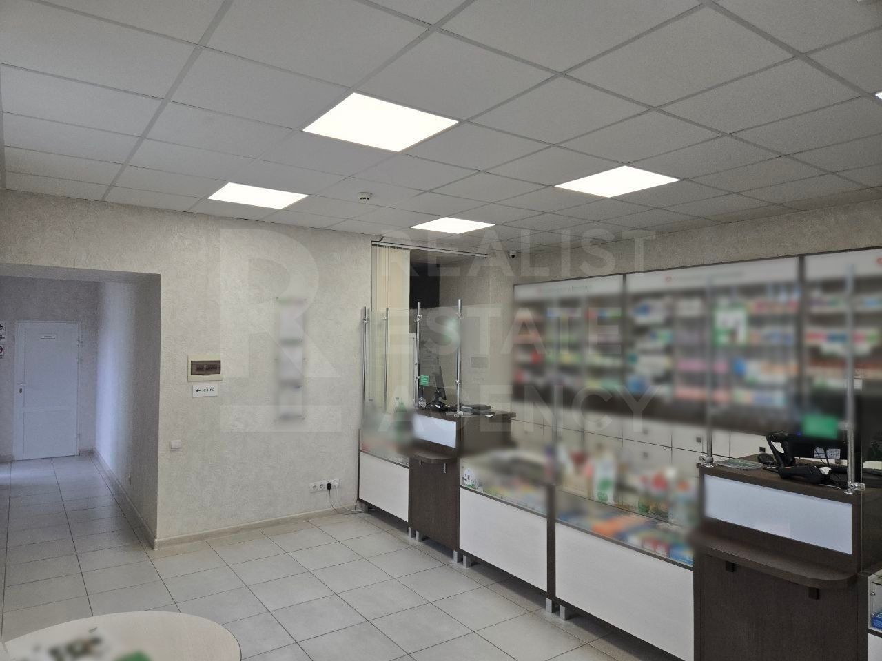 Vânzare, spațiu comercial, 237,9 mp, satului Siret. - Poză 4