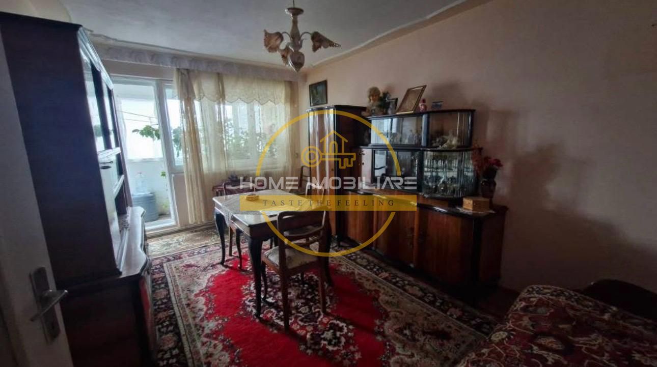 Apartament cu 3 camere / 80 mp / in zona Tatarasi - Poză 1