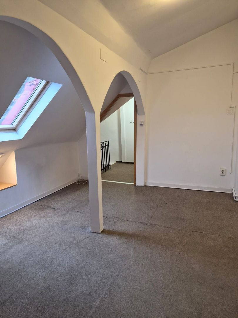 De vanzare Vila individuala, 9 camere, Mosilor - Eminescu, sector 2 - Poză 15