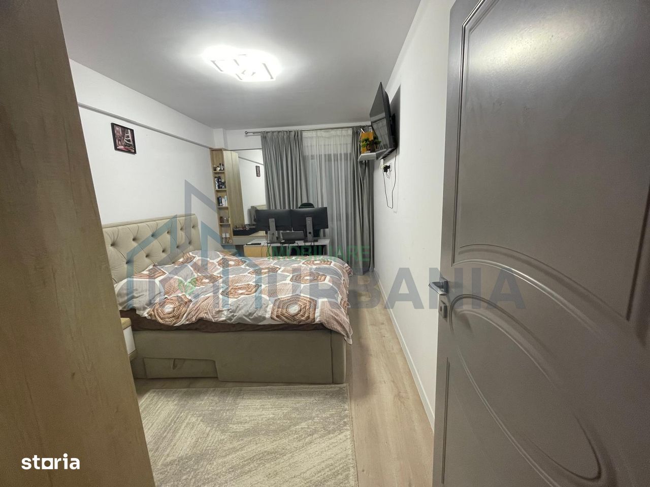 De vanzare apartament 3 camere zona Sos Voinesti, langa noul Kaufland - Poză 2