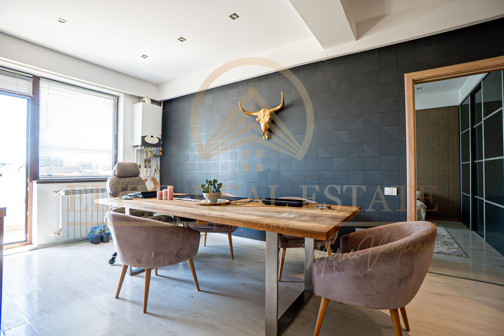 Apartament 3 camere Palazu Mare – 121 mp cu vedere la lac si parcare - Poză 4