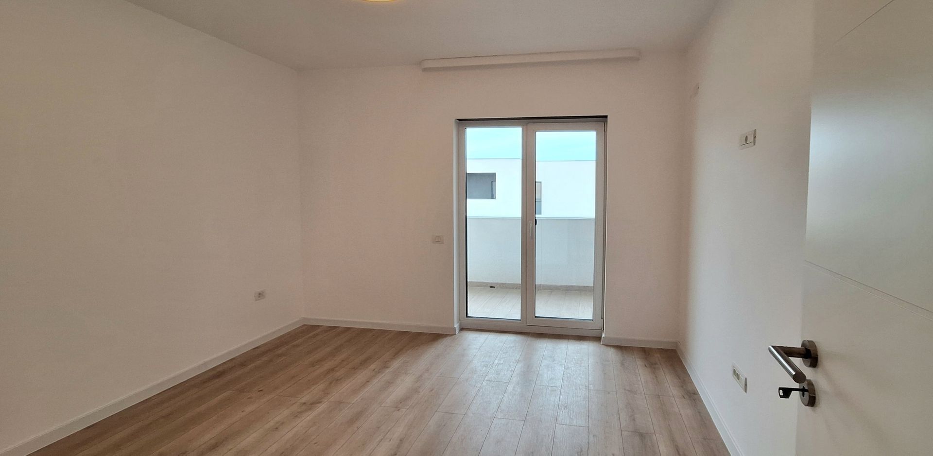 Penthouse cu  terasa 43mp -  Dumbravita - Poză 7