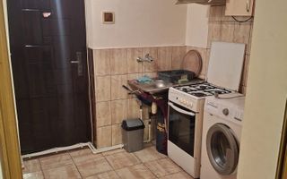 Vând camera de cămin transformata in garsoniera in spate la Jumbo - Poză 5