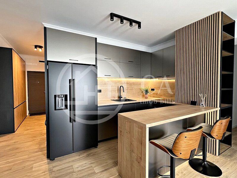 Apartament de vanzare cu 3 camere in zona Nufarul, Oradea - Poză 1