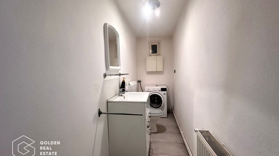 Casa centrala cu 3 camere, curte privata și gradina - Poză 12