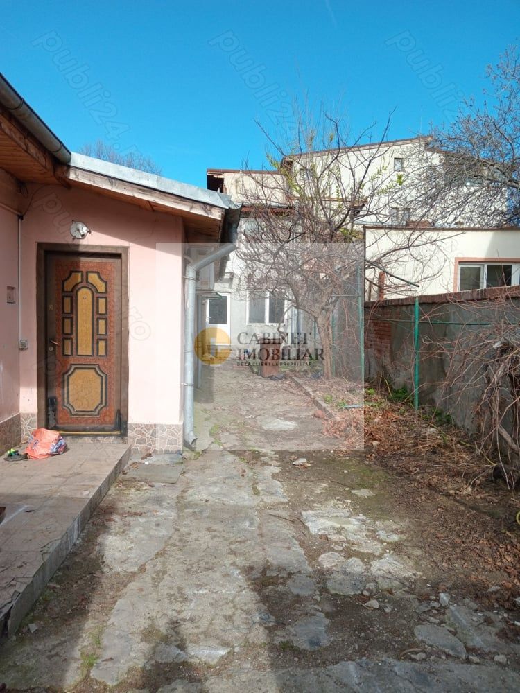 Vânzare 2 Case în Domenii – 246 mp Teren, Locație Excelentă - Poză 6