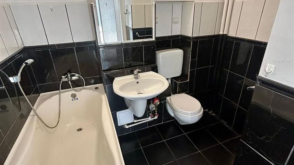 APARTAMENT 2 CAMERE SPLAIUL CRISANEI - Poză 4