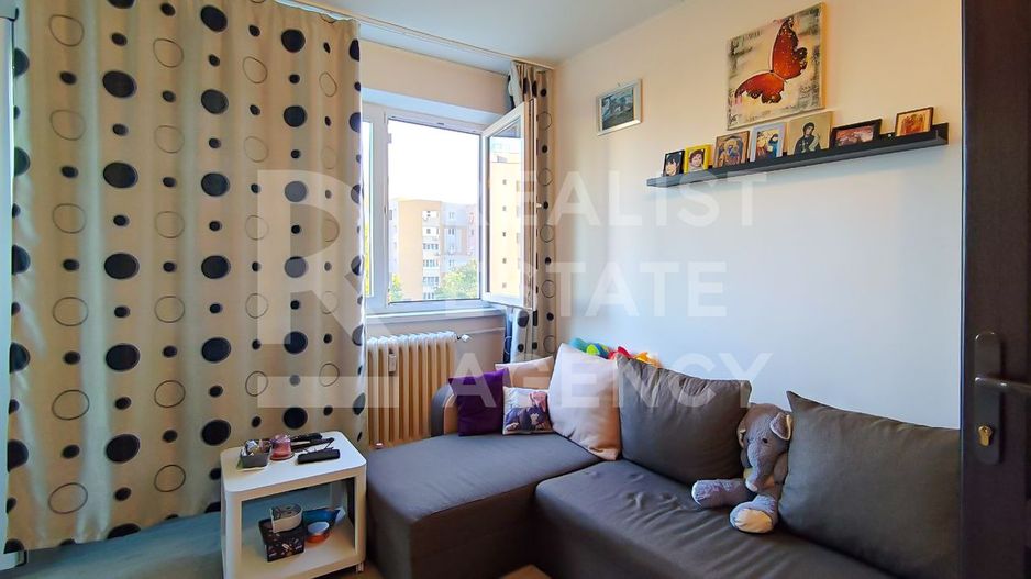Vânzare, apartament cu 2 camere în zona Drumul Taberei - Poză 5