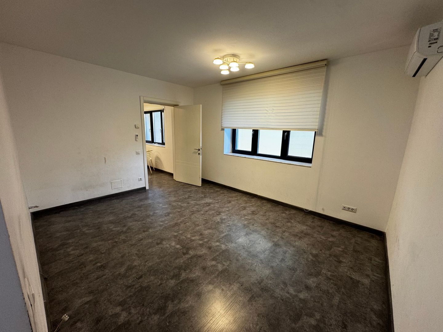 Vila 3 apartamente / 9 camere  Piata Unriii - Parcul Carol IM603 - Poză 22