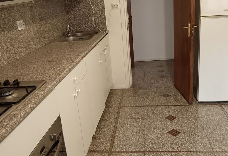 Apartament elegant I Piață Universitatii I 106 MP I 5 minute Metrou - Poză 7