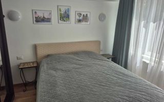 Închiriez apartament cu 3 camere, poziție centrală, aproape de complexul Palas. - Poză 4