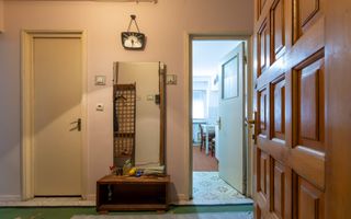 Apartament 3 camere de vânzare, Ultracentral, Bacău - Poză 2