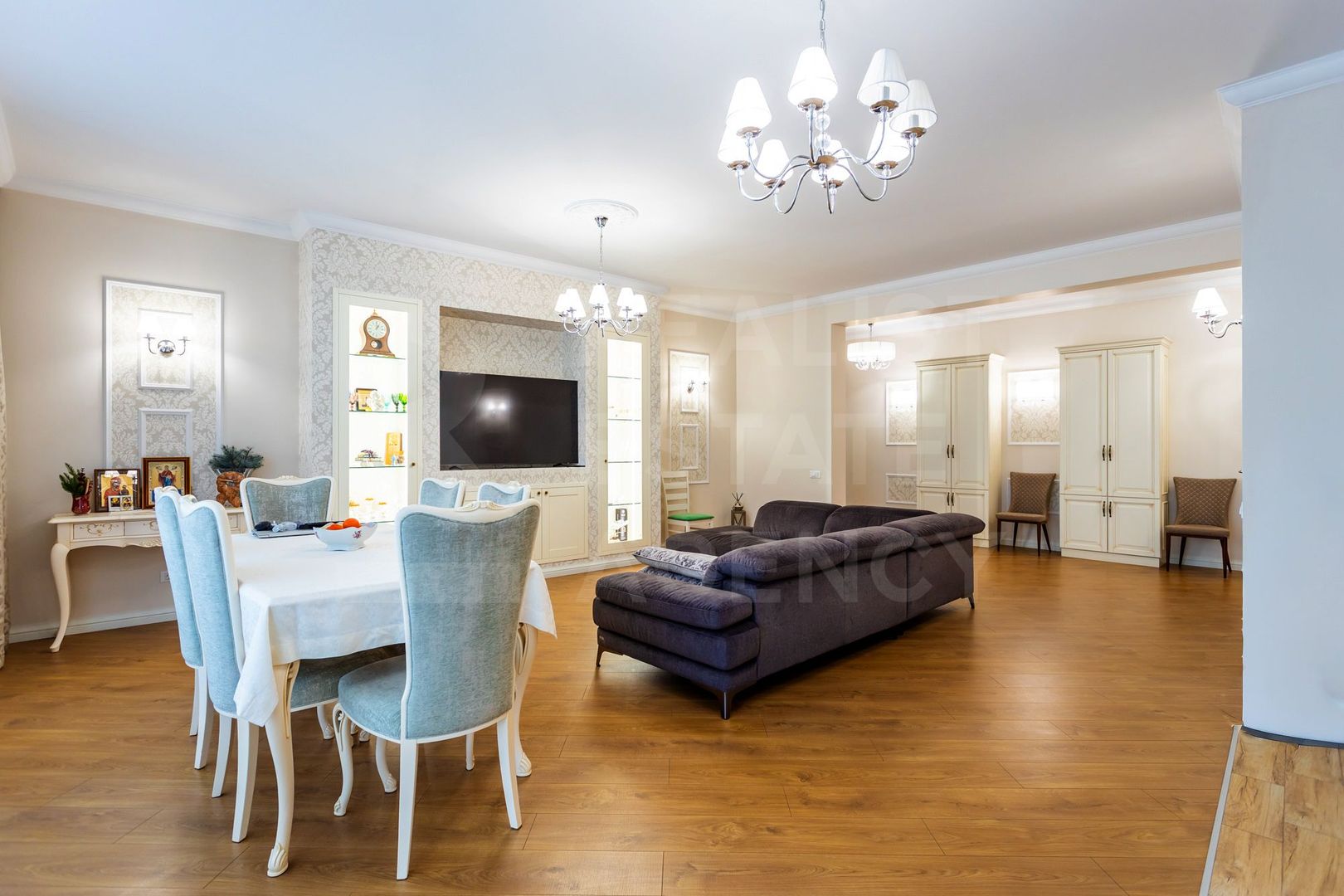 Vânzare apartament, 3 camere, Coliseum Palace - Poză 2