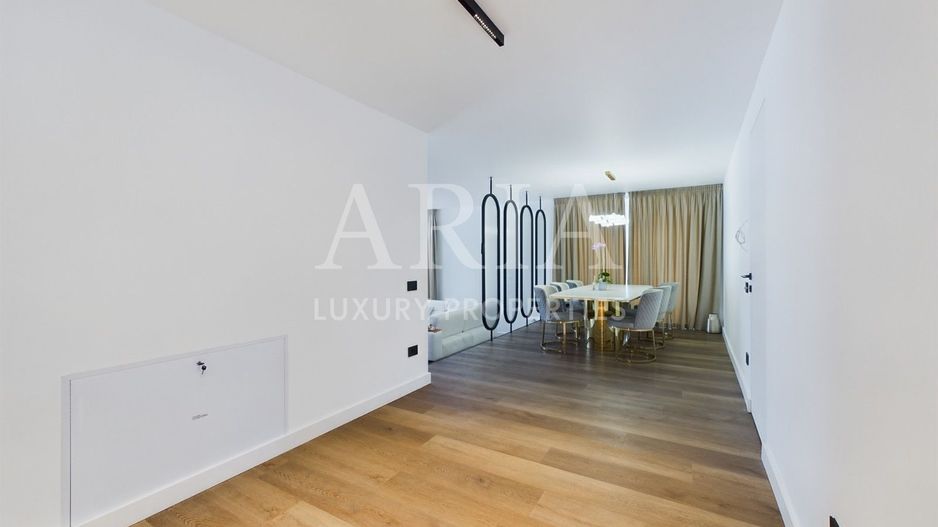 WATERFRONT VILLA 2024 FIRST RENT POOL - Poză 21