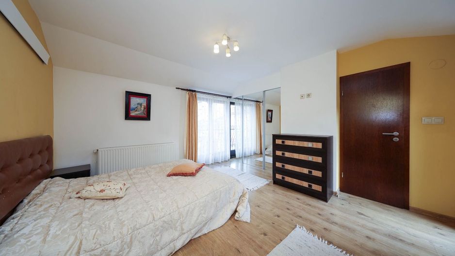 Casă deosebită de vânzare în centrul Brașovului - Poză 38