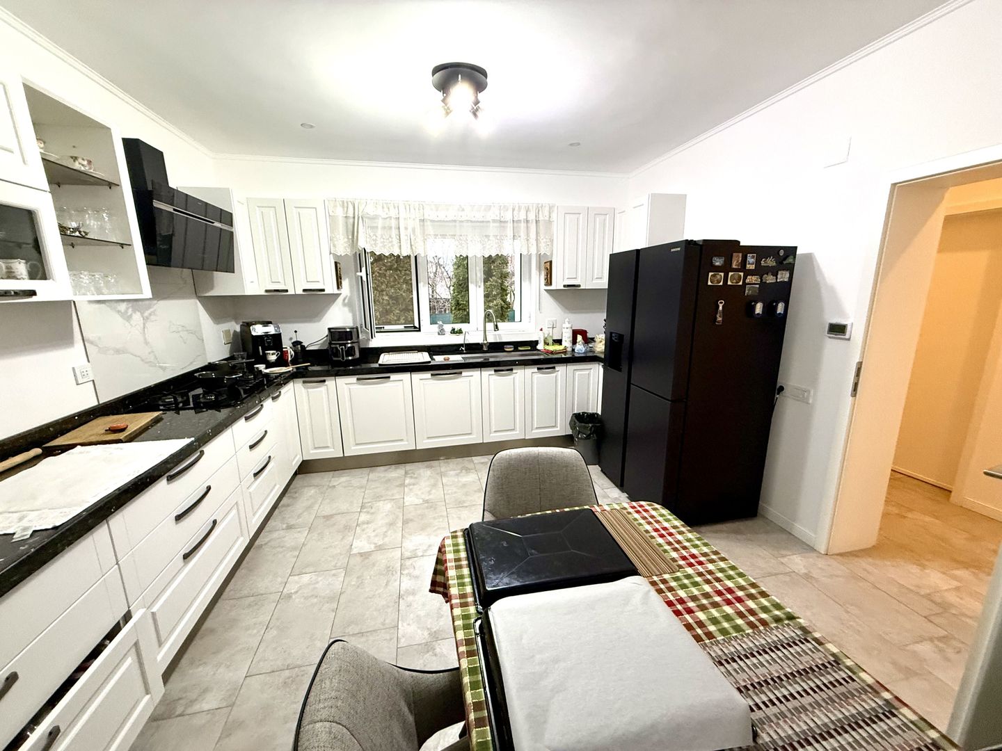 Vila în stil American - Total independentă energetic, garaj + terasă! - Poză 10