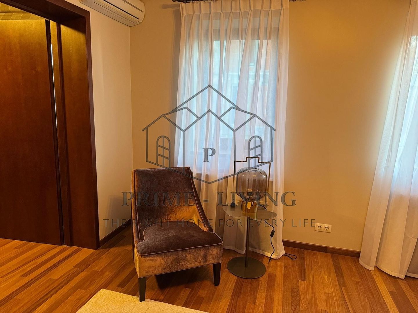 VILA LA INCHIRIERE CU 6 CAMERE IN COMPLEX REZIDENTIAL, IANCU NICOLAE - Poză 12