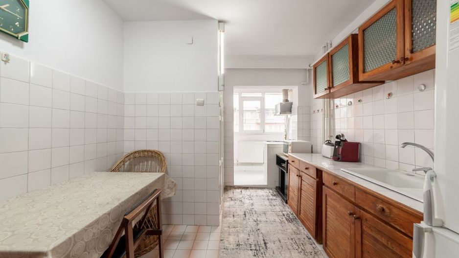 Apartament 3 camere - decomandat - 3 balcoane, etaj 3 cu lift, bloc 1991 - Poză 6