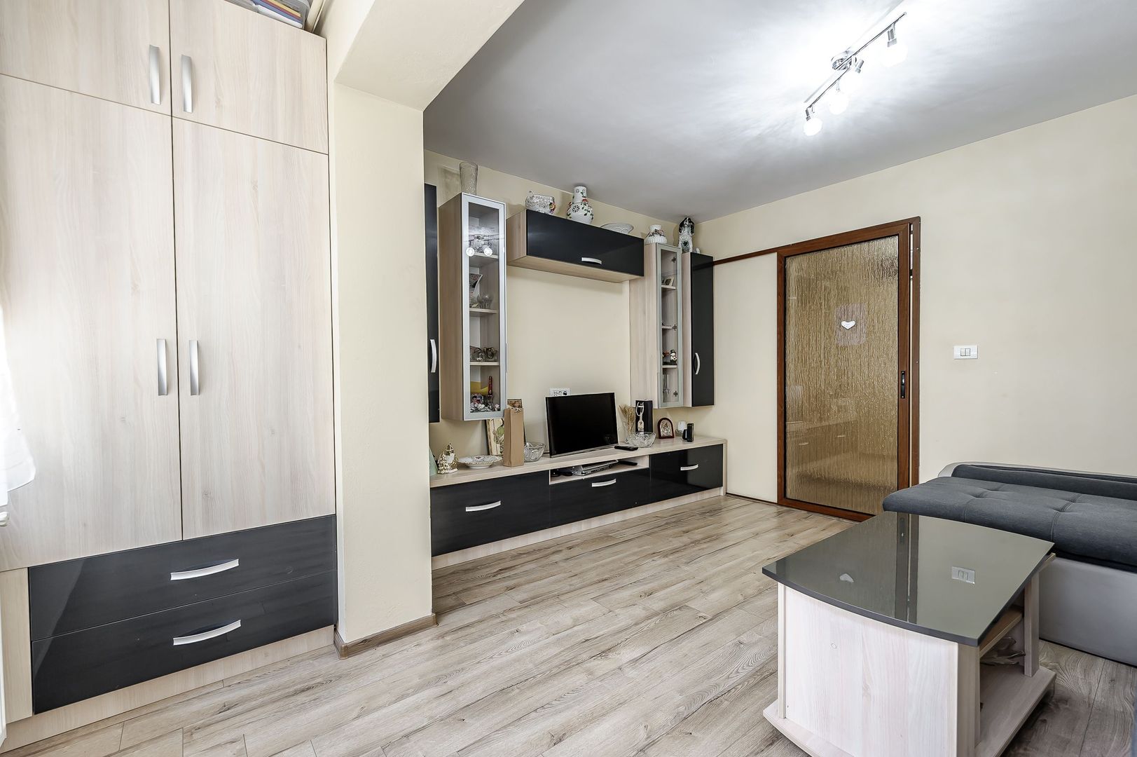 Vandut Apartament la 1 minut de Podgoria, 3 camere, etaj 1 - Poză 5