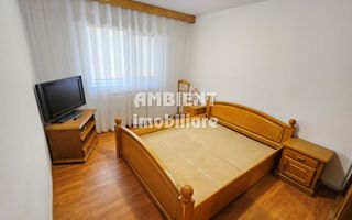 Apartament cu 3 camere, etaj 1, zona CENTRU; - Poză 6