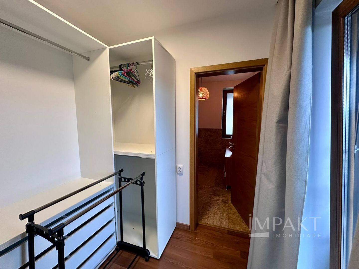 Vilă modernă 230 mp, teren generos 1000 mp, garaj, Iris - Poză 6