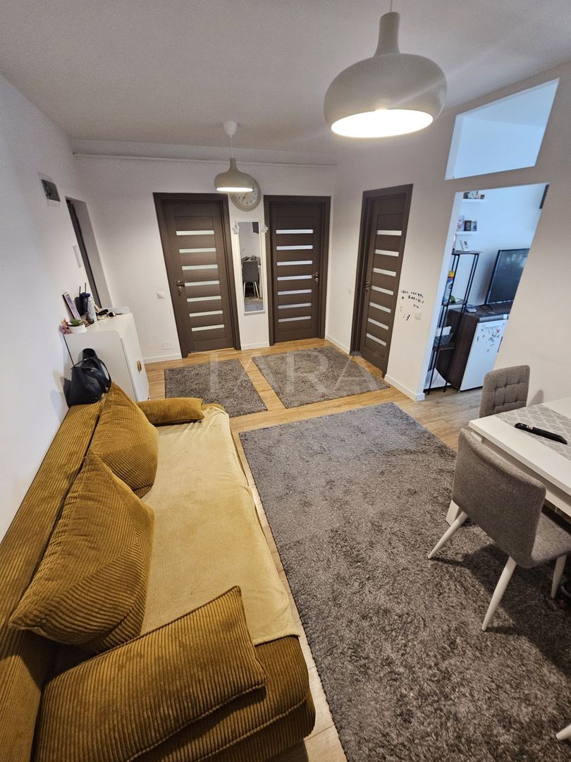 Apartament cu 3 camere, balcon și 2 lifturi, zona Corneliu Coposu. - Poză 1