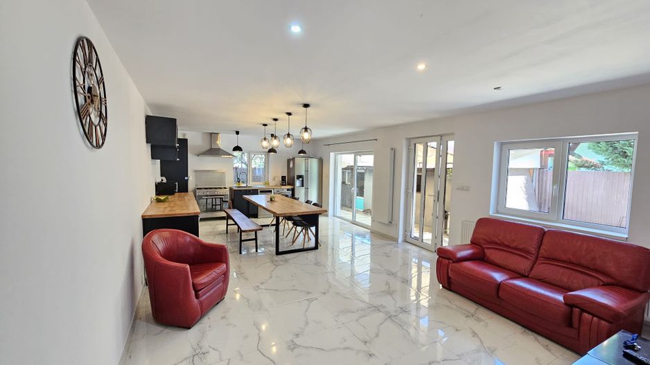 0 % comision, casa individuala 4 camere, 400 mp teren cartier Bulgaria - Poză 2